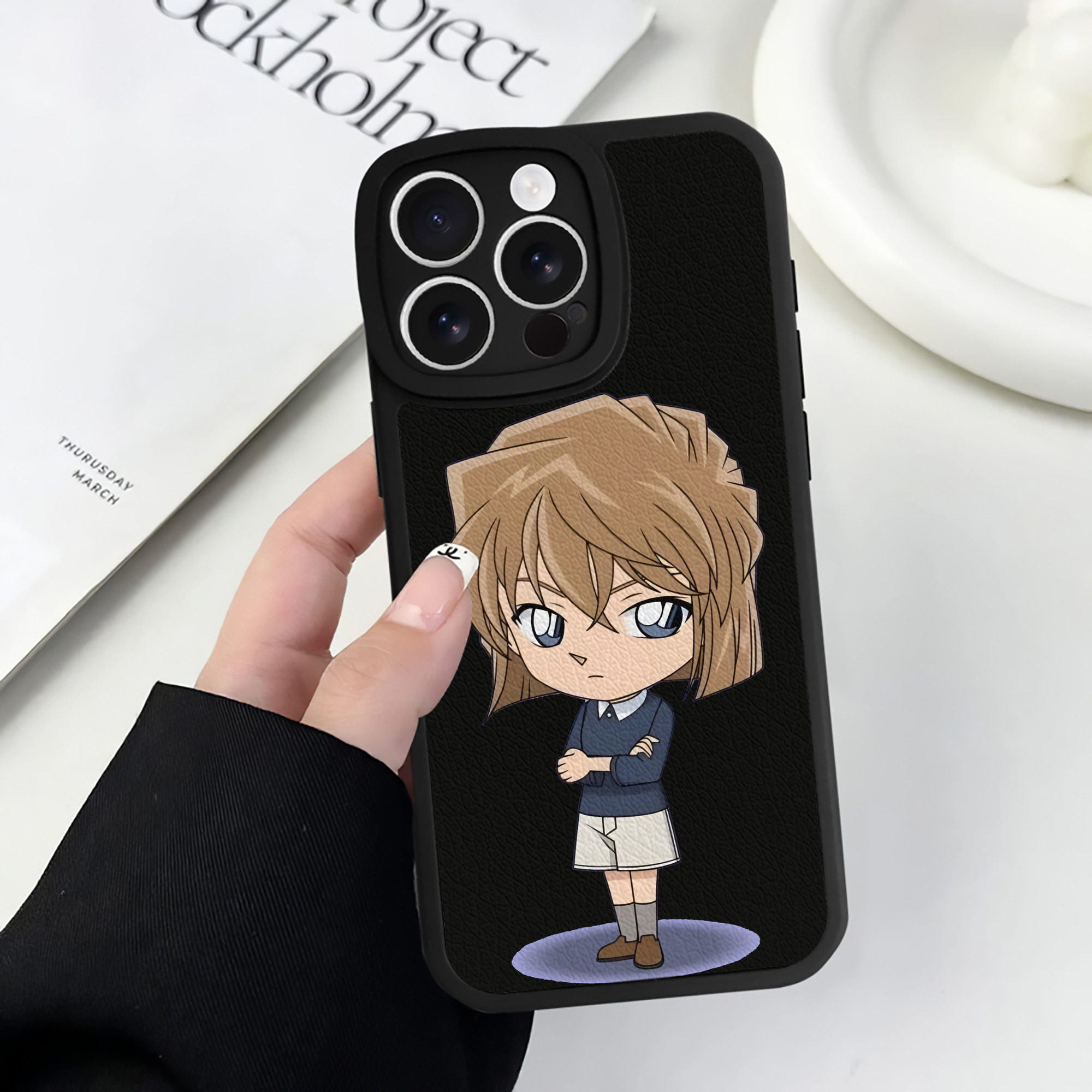 （画像用） 名探偵コナン 灰原 哀 はいばら あい Detective Conan Anita Hailey、Vi Graythorn Haibara Ai 【iPhone 16シリーズ対応】シリコンスマホケース（レザー調） 材質：シリコン
